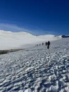 Martin Ziekel auf einer Hochtour am Gletscher in einer Seilschaft
